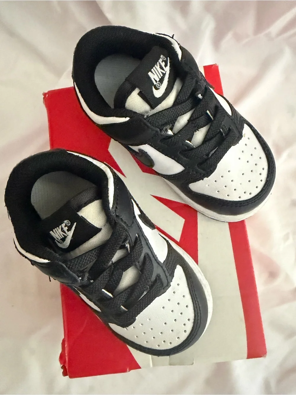 Nike Kids Black and White Retro Sneakers PANDA